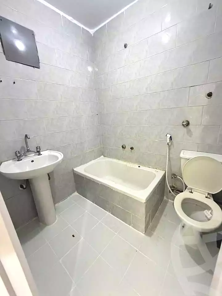 https://aqarmap.com.eg/en/listing/7144830-for-sale-alexandria-al-agamy-shataa-el-nakheel