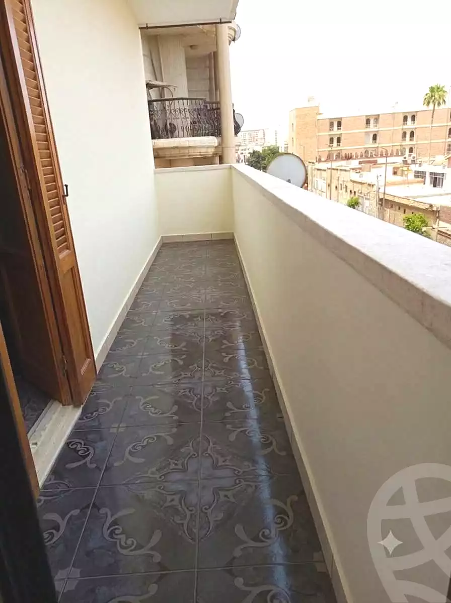 https://aqarmap.com.eg/en/listing/7145045-for-sale-alexandria-moharram-bey