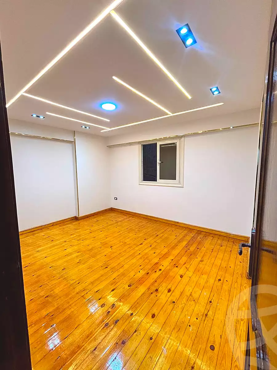 https://aqarmap.com.eg/ar/listing/7145062-for-sale-alexandria-sydy-bshr-sydy-bshr-bhry-shr-lsg-mhmd-bd-lslm