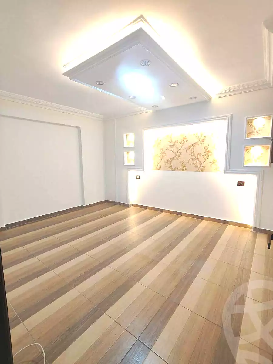 https://aqarmap.com.eg/ar/listing/7145128-for-sale-alexandria-miami-amin-khirat-al-ghandour-st