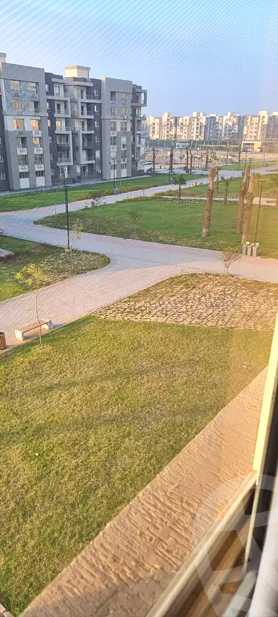 https://aqarmap.com.eg/ar/listing/7145867-for-rent-cairo-el-sheikh-zayed-city-compounds-jn-zyd