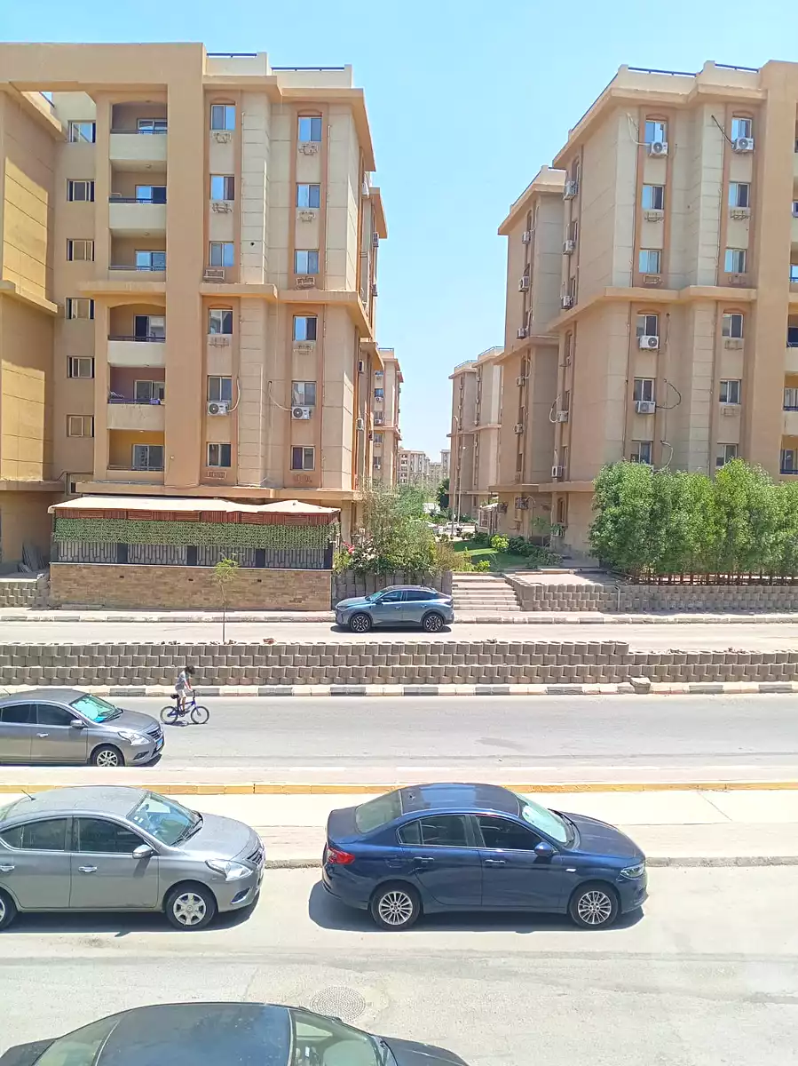 https://aqarmap.com.eg/ar/listing/7145945-for-sale-cairo-nasr-city-compounds-gardenia-city