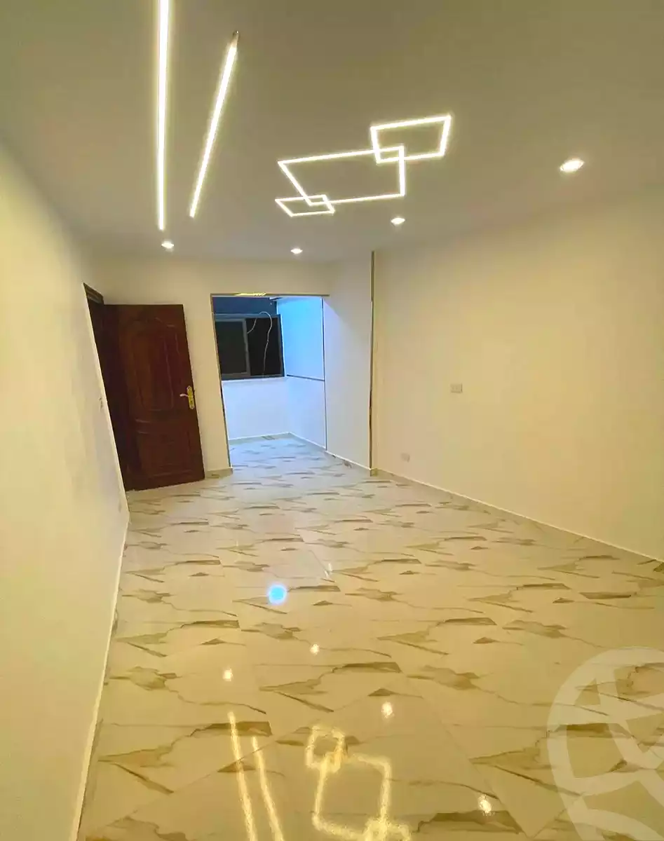 https://aqarmap.com.eg/ar/listing/7146625-for-sale-alexandria-sydy-bshr-sydy-bshr-bhry-mohamed-el-srafi-st.