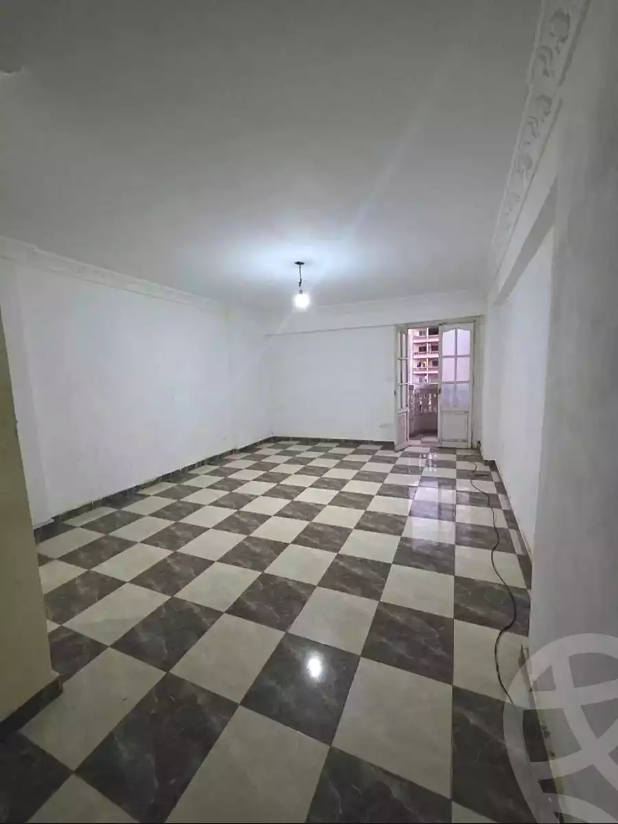 https://aqarmap.com.eg/en/listing/7146658-for-sale-alexandria-sydy-bshr-sydy-bshr-bhry-shr-khld-bn-lwlyd