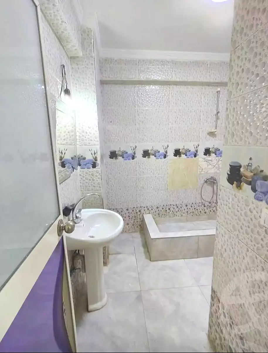 https://aqarmap.com.eg/ar/listing/7146682-for-sale-alexandria-el-asafra-l-sfr-bhry