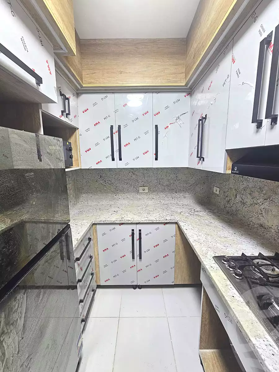 https://aqarmap.com.eg/ar/listing/7147250-for-rent-cairo-6th-of-october-compounds-jn-ktwbr
