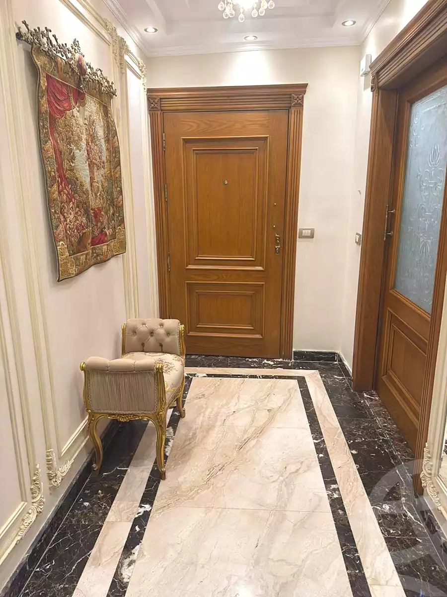 https://aqarmap.com.eg/ar/listing/7147268-for-sale-cairo-el-sheikh-zayed-city-compounds-el-khamayel