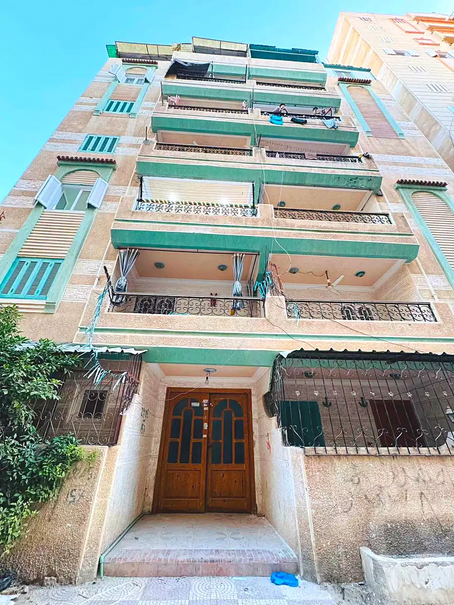 https://aqarmap.com.eg/ar/listing/7147425-for-sale-alexandria-al-agamy-shataa-el-nakheel