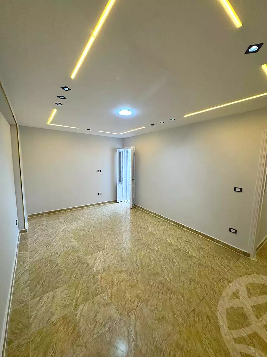 https://aqarmap.com.eg/en/listing/7147777-for-sale-alexandria-el-asafra-shr-45