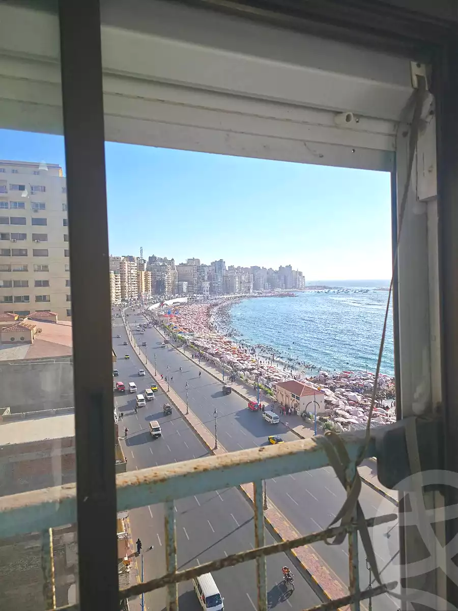 https://aqarmap.com.eg/ar/listing/7148095-for-sale-alexandria-el-asafra-l-sfr-bhry-el-geish-rd