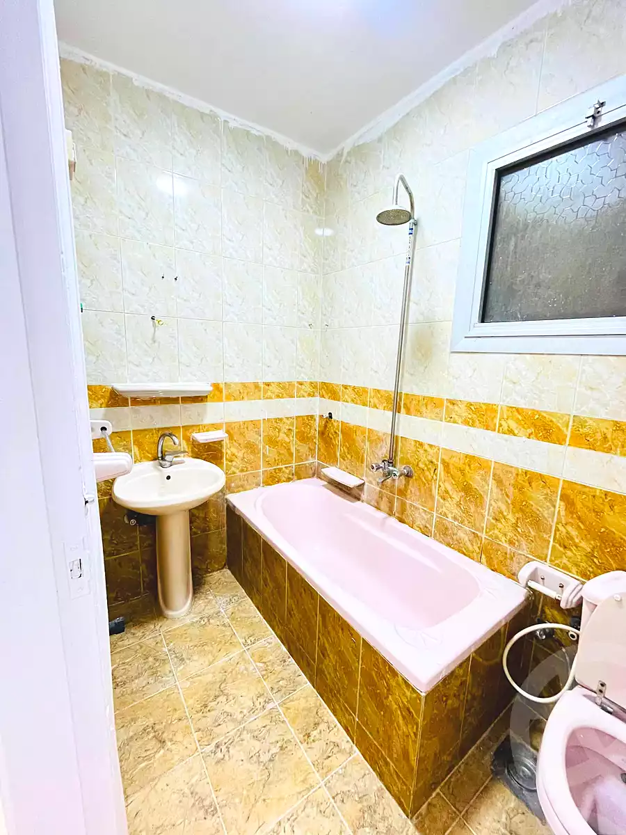 https://aqarmap.com.eg/ar/listing/7148122-for-sale-alexandria-al-agamy-shataa-el-nakheel