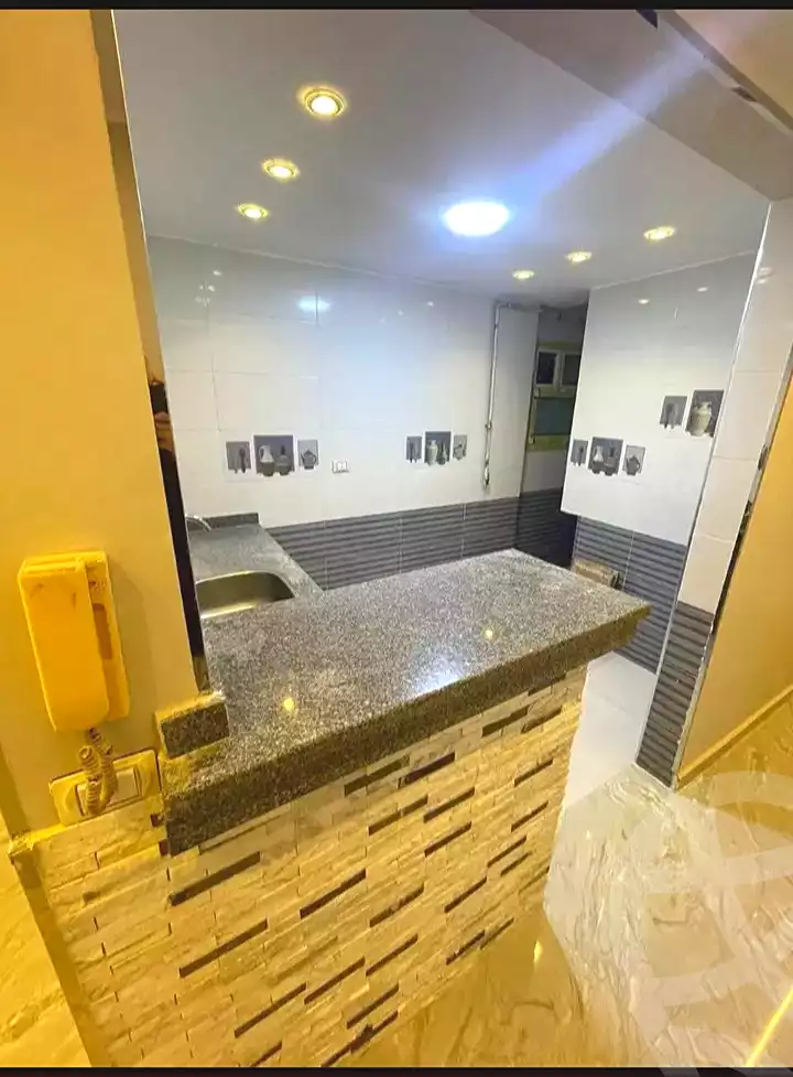 https://aqarmap.com.eg/ar/listing/7148249-for-rent-alexandria-miami-shr-jml-bd-lnsr