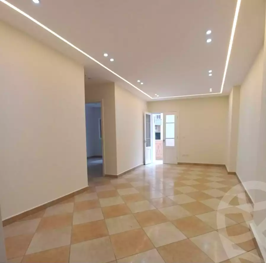 https://aqarmap.com.eg/ar/listing/7148303-for-sale-alexandria-el-asafra-shr-45