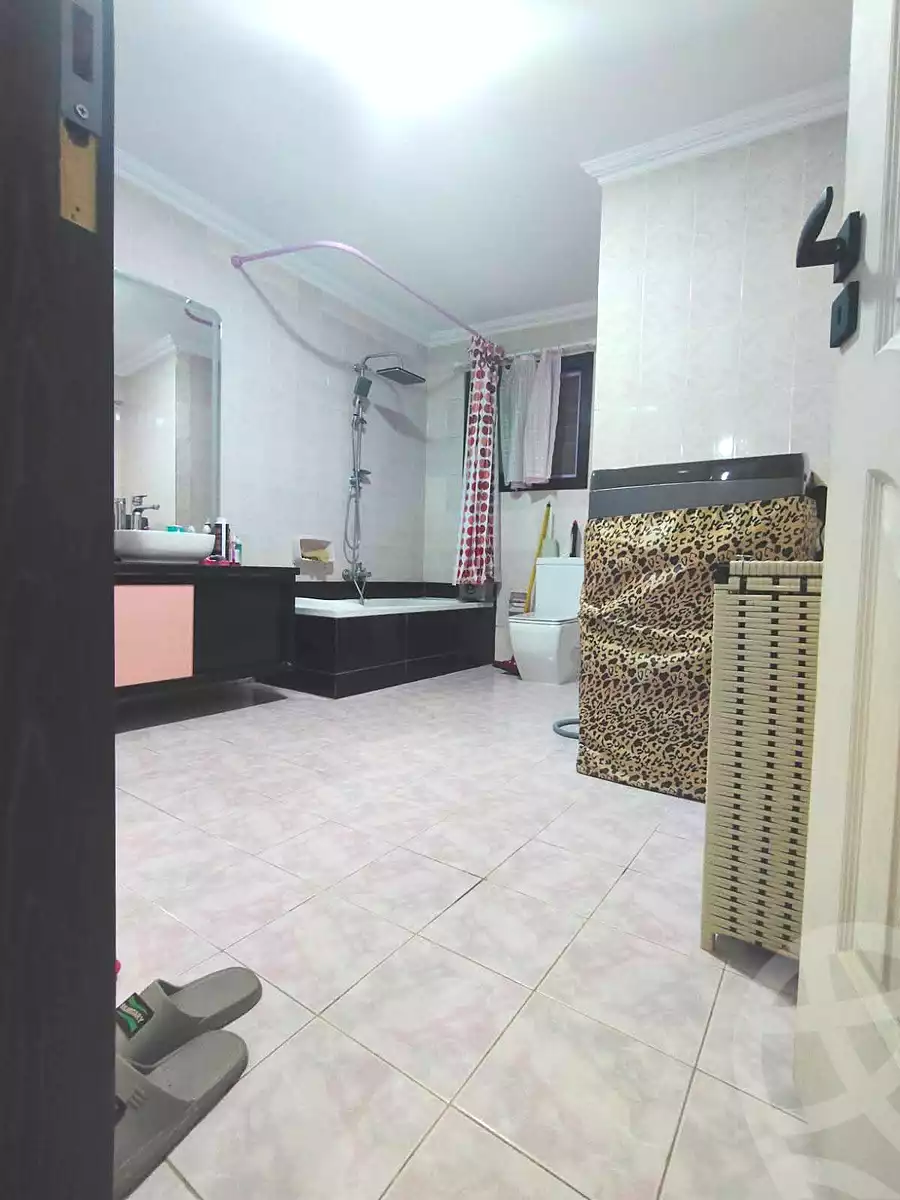 https://aqarmap.com.eg/ar/listing/7148322-for-sale-alexandria-al-agamy-lbytsh-ain-shams-st