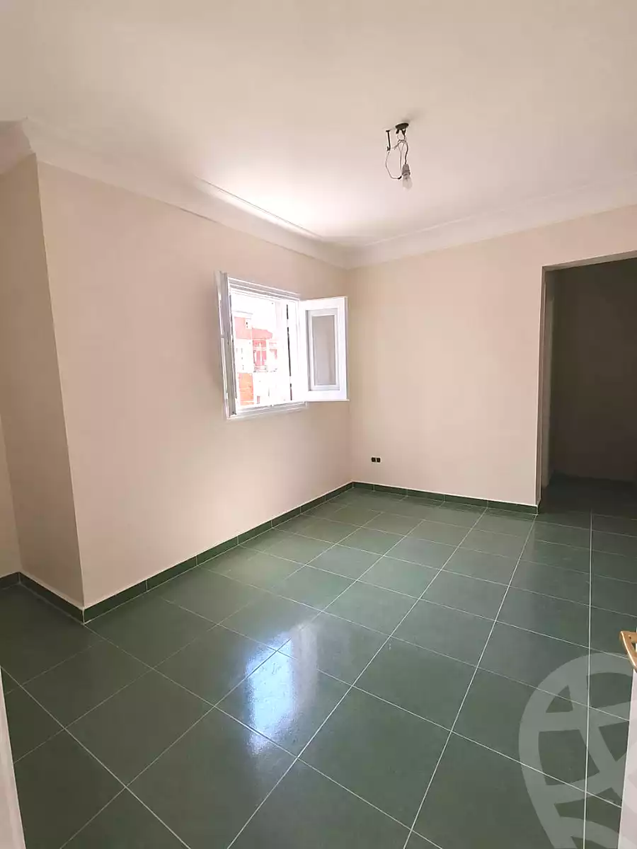 https://aqarmap.com.eg/ar/listing/7148432-for-sale-alexandria-al-agamy-el-hanouvel-gomaa-moftah-st