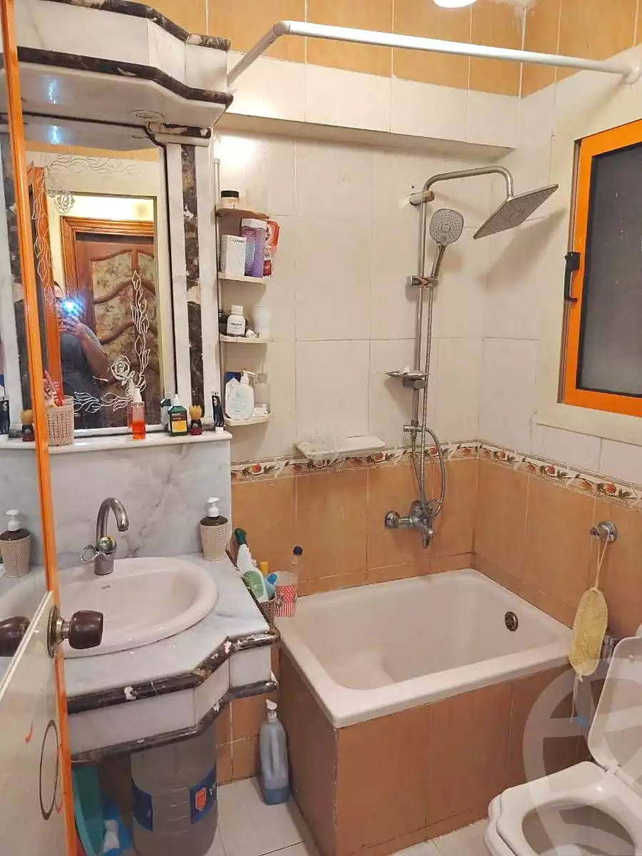 https://aqarmap.com.eg/ar/listing/7148553-for-sale-alexandria-al-agamy-el-hanouvel-al-haded-we-al-soulb-st