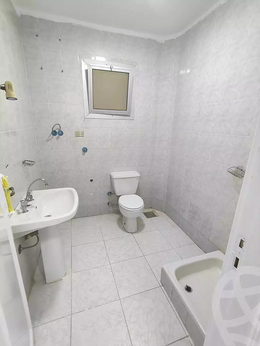 https://aqarmap.com.eg/ar/listing/7149422-for-sale-alexandria-al-agamy-shataa-el-nakheel