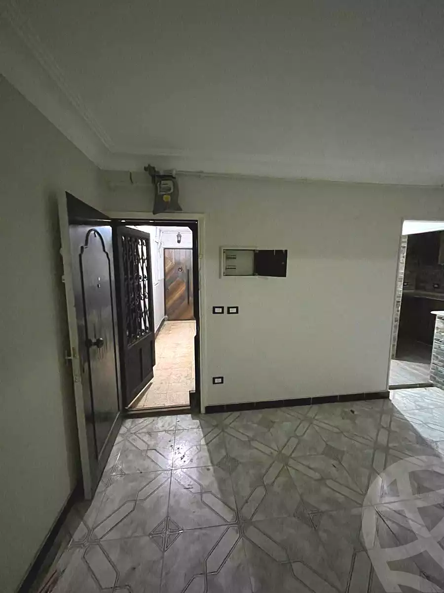 https://aqarmap.com.eg/ar/listing/7149488-for-sale-cairo-ain-shams-ain-shams-el-sharkia-el-zahraa-st