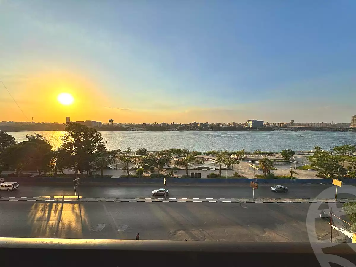 https://aqarmap.com.eg/en/listing/7149778-for-sale-cairo-shoubra-corniche-el-nile-st