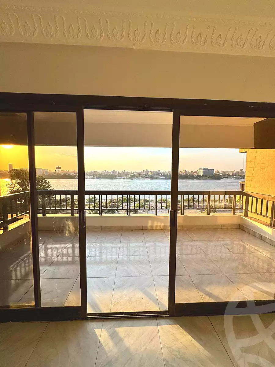 https://aqarmap.com.eg/en/listing/7149778-for-sale-cairo-shoubra-corniche-el-nile-st
