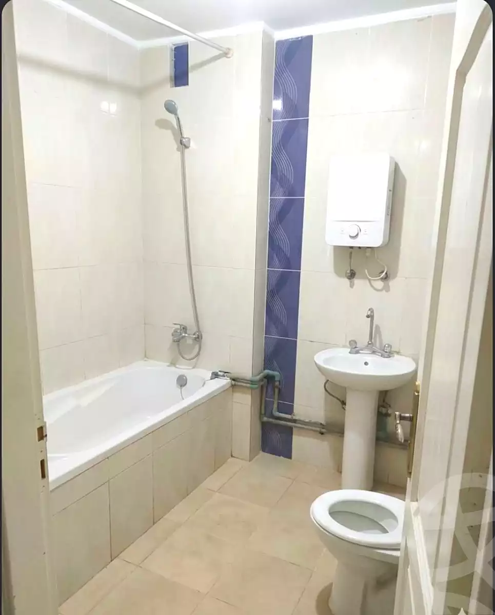 https://aqarmap.com.eg/en/listing/7150045-for-sale-cairo-ain-shams-alf-maskn