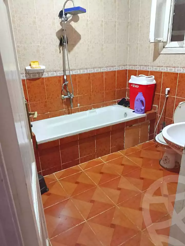 https://aqarmap.com.eg/en/listing/7150173-for-sale-alexandria-al-agamy-el-hanouvel-el-kholafaa-el-rashdeen-st
