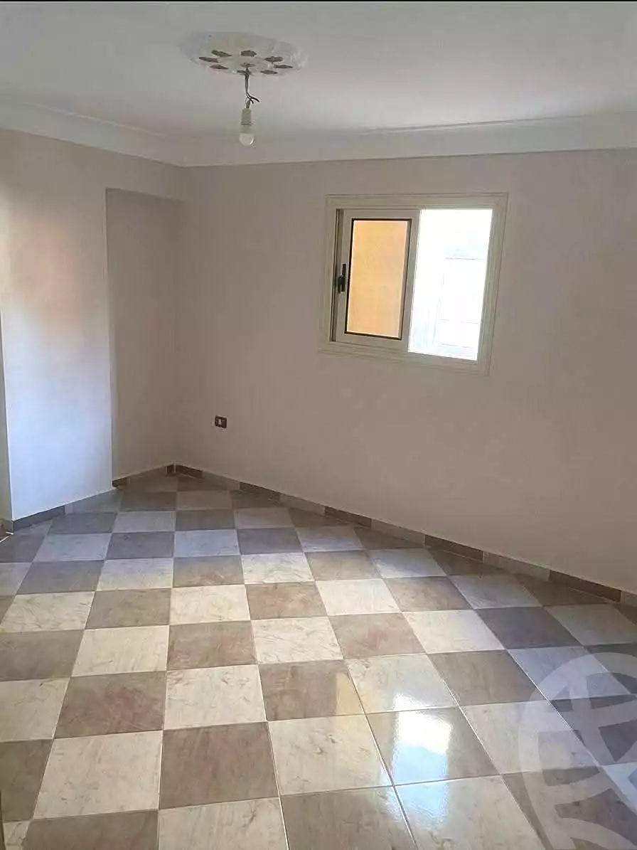 https://aqarmap.com.eg/ar/listing/7150566-for-sale-alexandria-new-miami-street-10