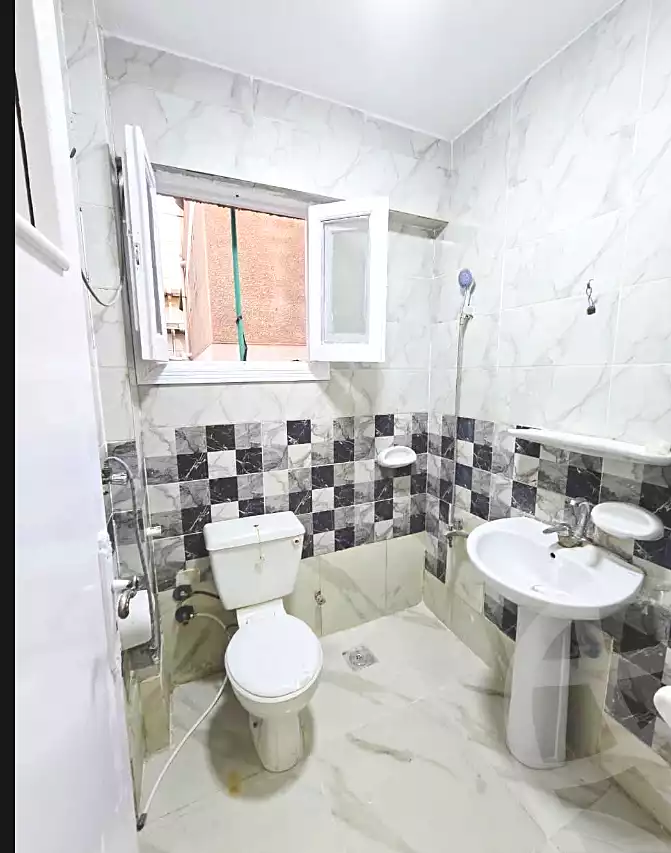 https://aqarmap.com.eg/ar/listing/7150795-for-sale-alexandria-al-agamy-shataa-el-nakheel-street-35