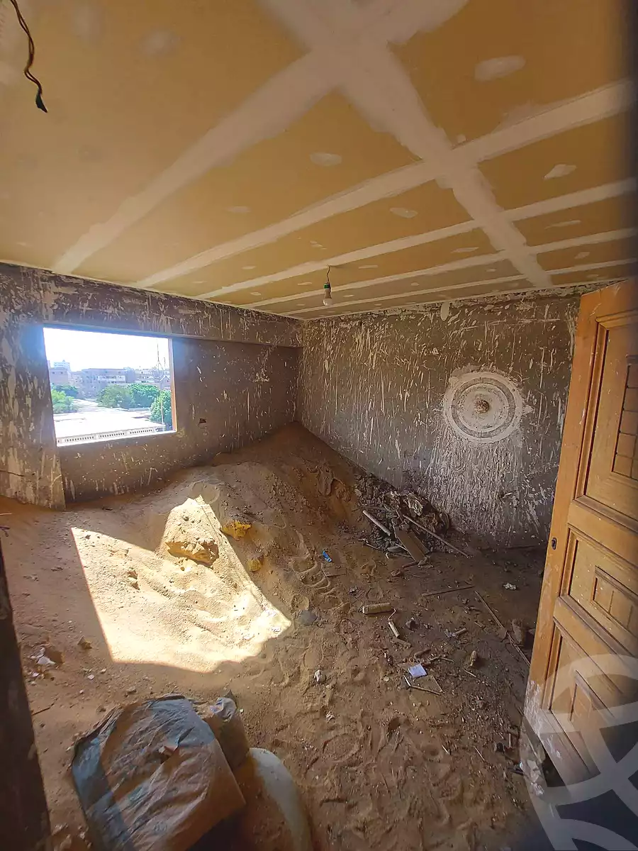 https://aqarmap.com.eg/ar/listing/7150948-for-sale-cairo-helwan-el-shareaa-el-sharby-st