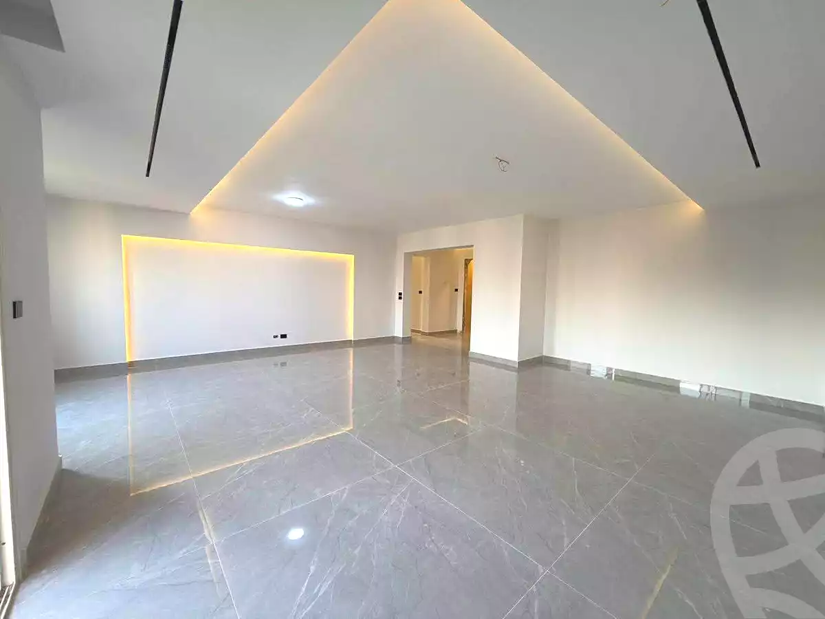 https://aqarmap.com.eg/en/listing/7151876-for-sale-cairo-new-administrative-capital-r7-oia