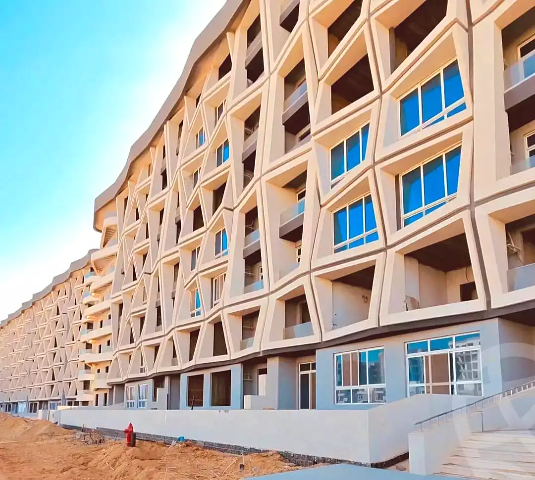 https://aqarmap.com.eg/ar/listing/7151893-for-sale-cairo-new-administrative-capital-r7-midtown-condo