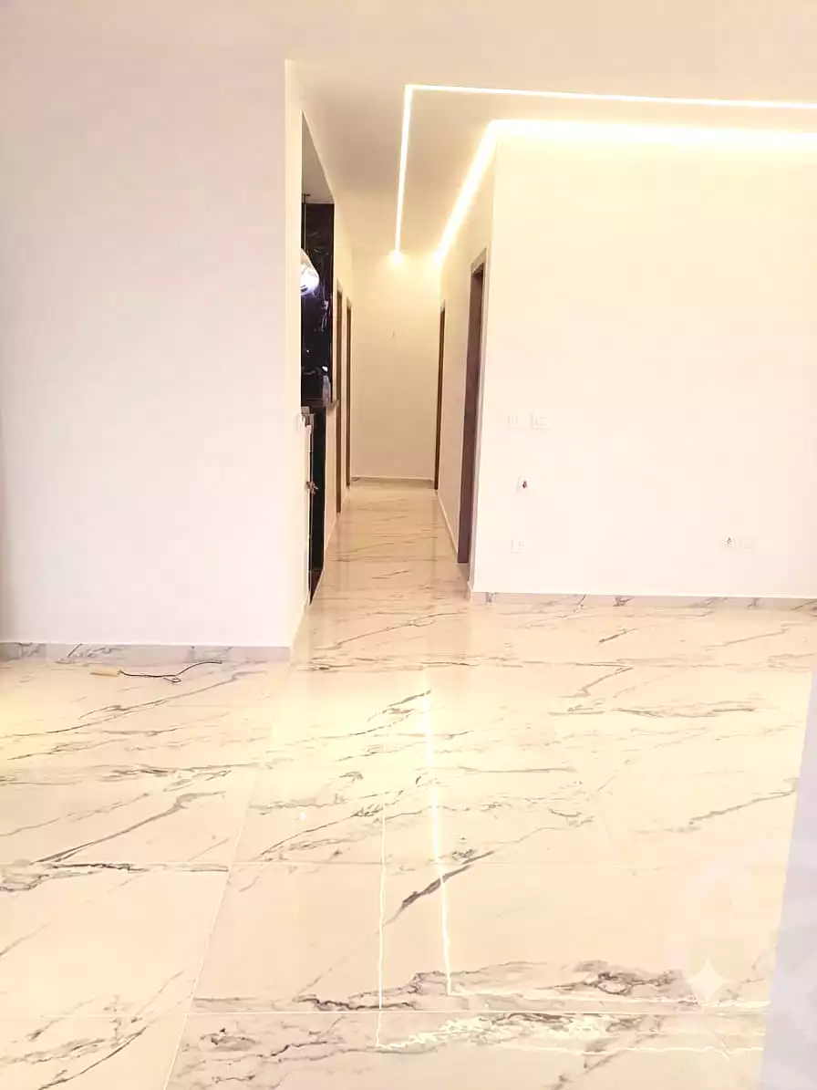 https://aqarmap.com.eg/ar/listing/7152026-for-sale-cairo-el-shorouk-lhy-lwl-shrq-neighborhood-1