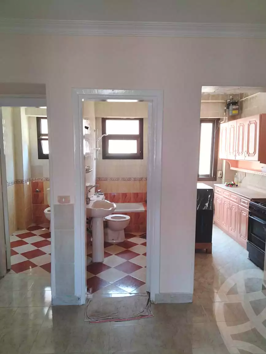https://aqarmap.com.eg/ar/listing/7152111-for-rent-cairo-6th-of-october-el-ahyaa-neighborhood-1st-al-maahad