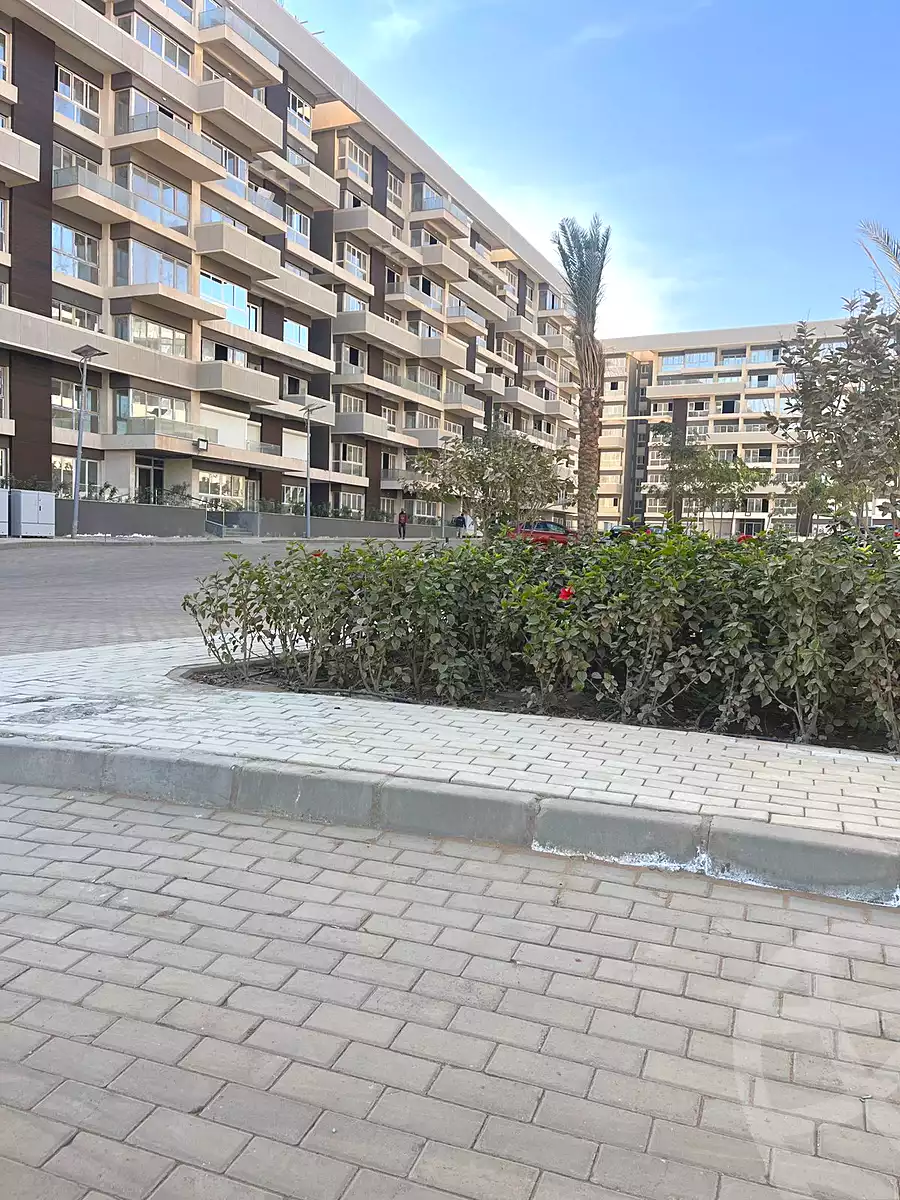 https://aqarmap.com.eg/en/listing/7152210-for-sale-cairo-new-administrative-capital-r7-scenario