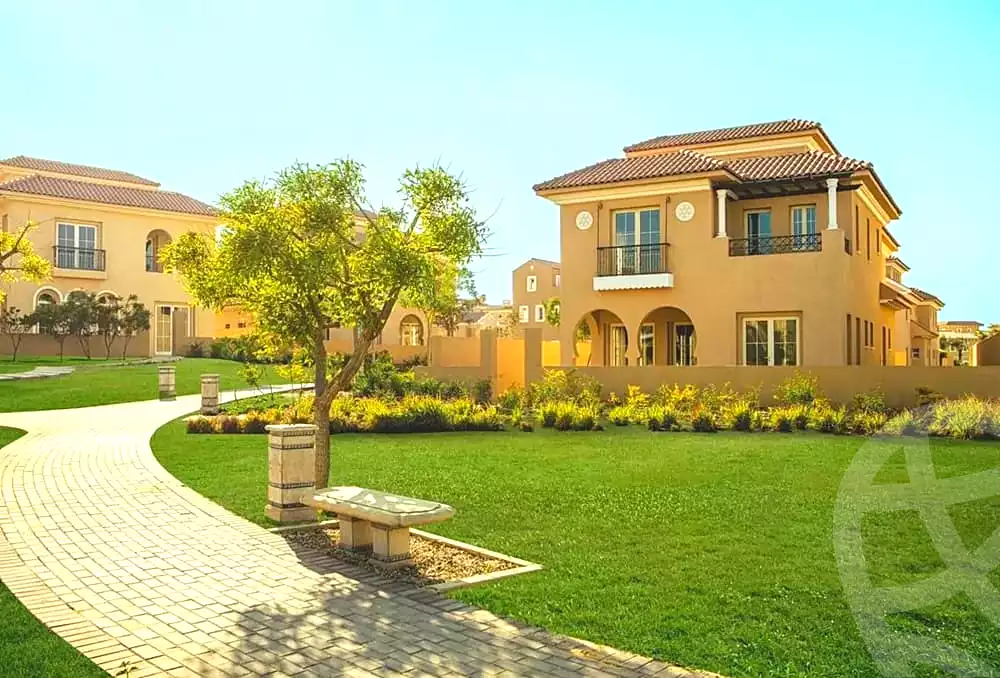 https://aqarmap.com.eg/en/listing/7152206-for-sale-cairo-new-cairo-compounds-hyde-park-centre-ville-hyde-park
