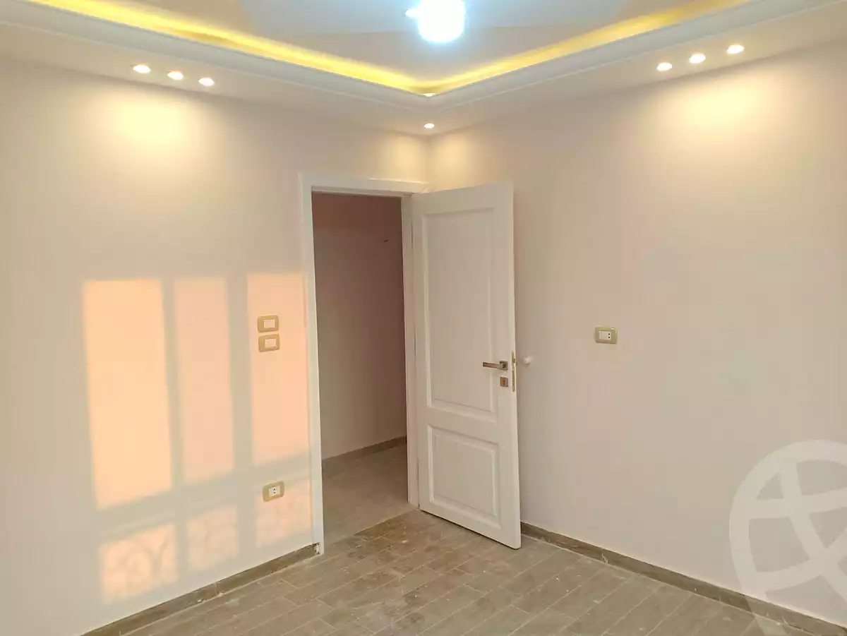 https://aqarmap.com.eg/en/listing/7152399-for-rent-cairo-el-sheikh-zayed-city-compounds-el-khamayel