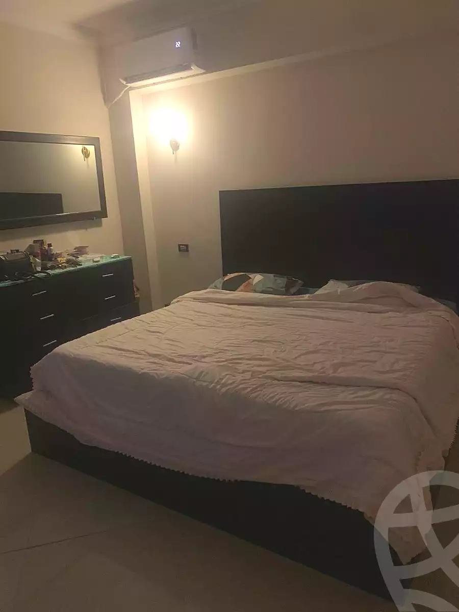 https://aqarmap.com.eg/ar/listing/7152449-for-sale-cairo-6th-of-october-el-ahyaa-neighborhood-3rd-al-hay-al-thalith-st