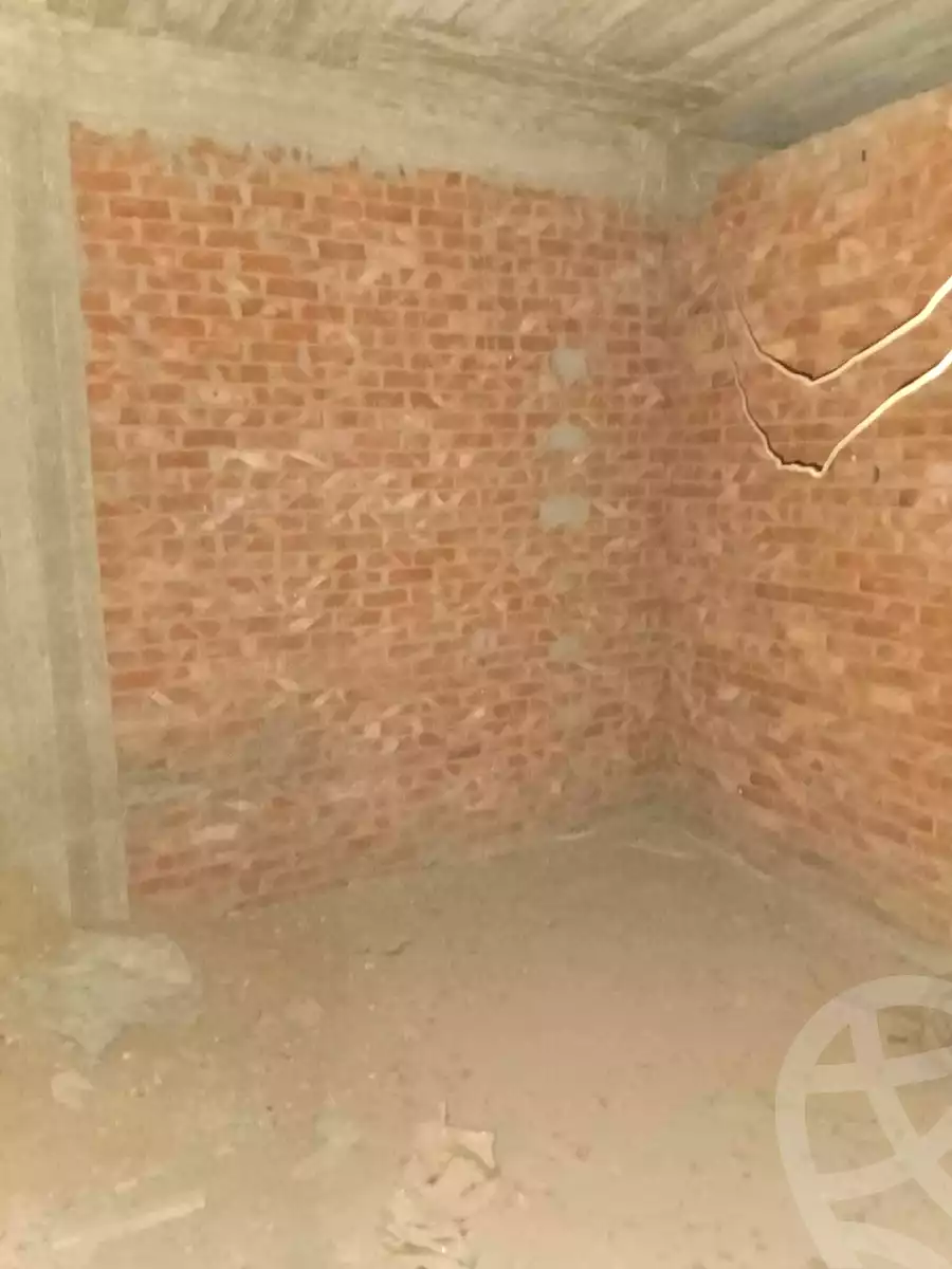 https://aqarmap.com.eg/en/listing/7152622-for-sale-cairo-helwan-hadayek-helwan-nile-corniche-st