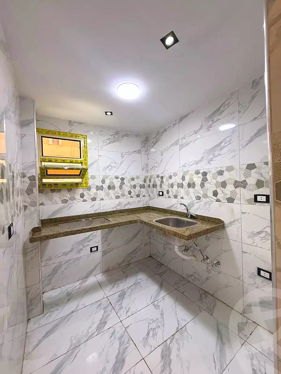 https://aqarmap.com.eg/ar/listing/7152627-for-sale-alexandria-sydy-bshr-sydy-bshr-bhry-mohamed-el-srafi-st.