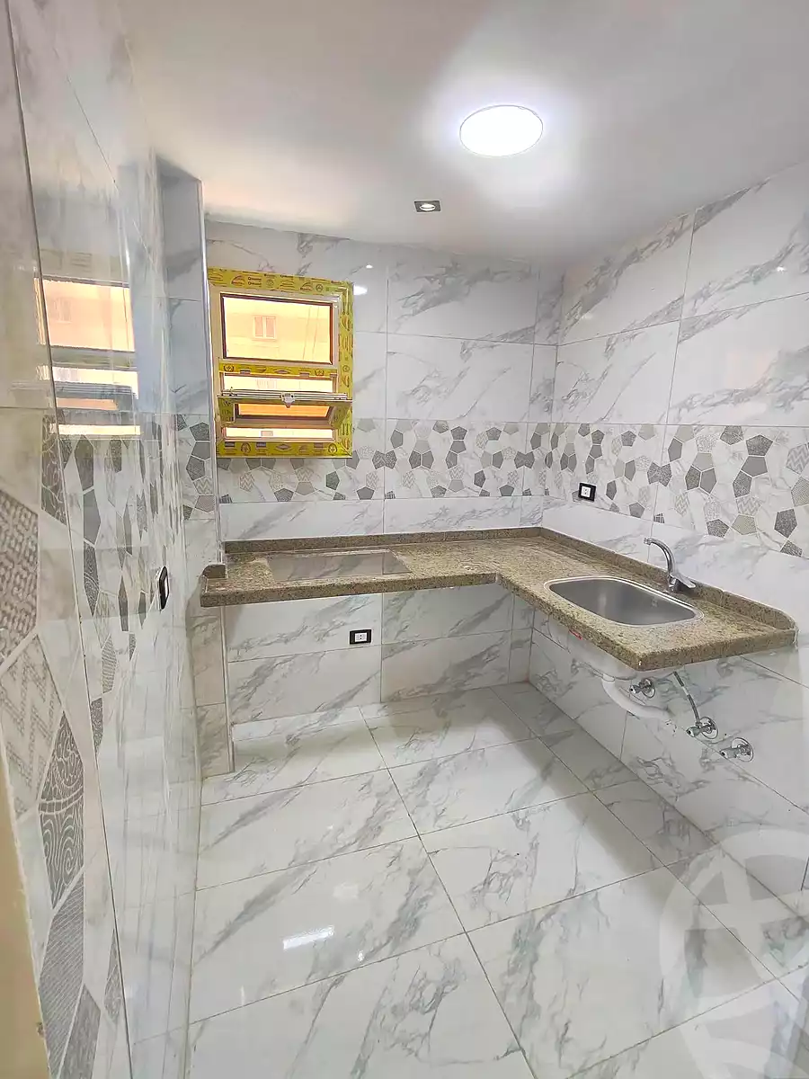 https://aqarmap.com.eg/ar/listing/7153635-for-sale-alexandria-sydy-bshr-sydy-bshr-bhry-mohamed-el-srafi-st.