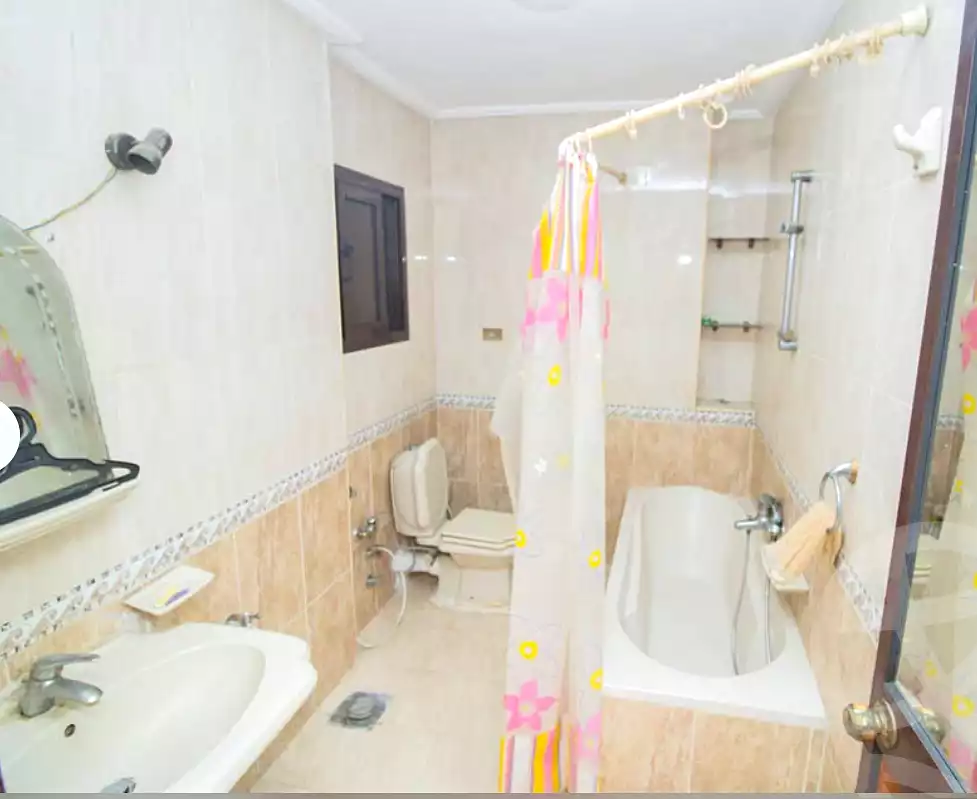 https://aqarmap.com.eg/ar/listing/7153861-for-rent-alexandria-moharram-bey