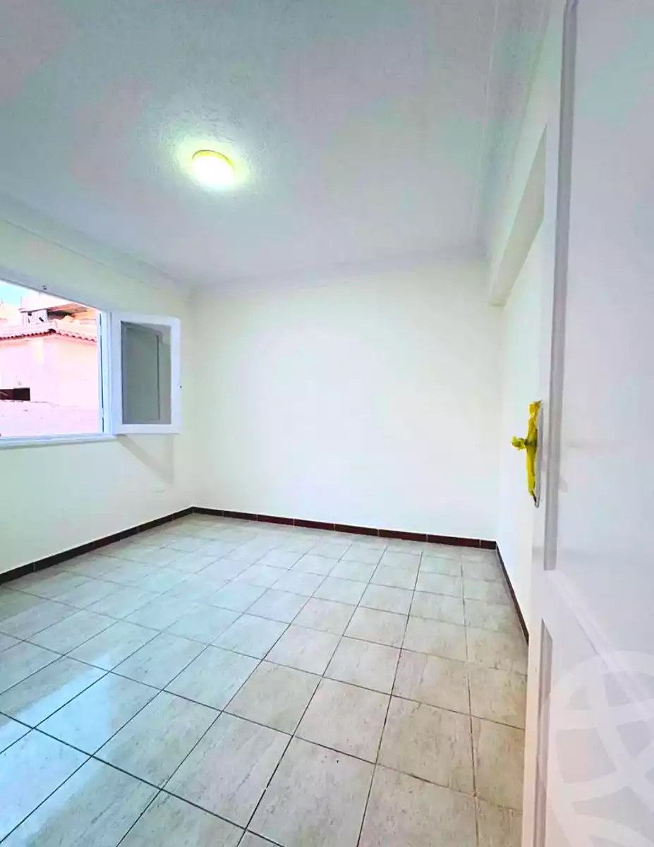 https://aqarmap.com.eg/ar/listing/7154042-for-sale-alexandria-al-agamy-shataa-el-nakheel