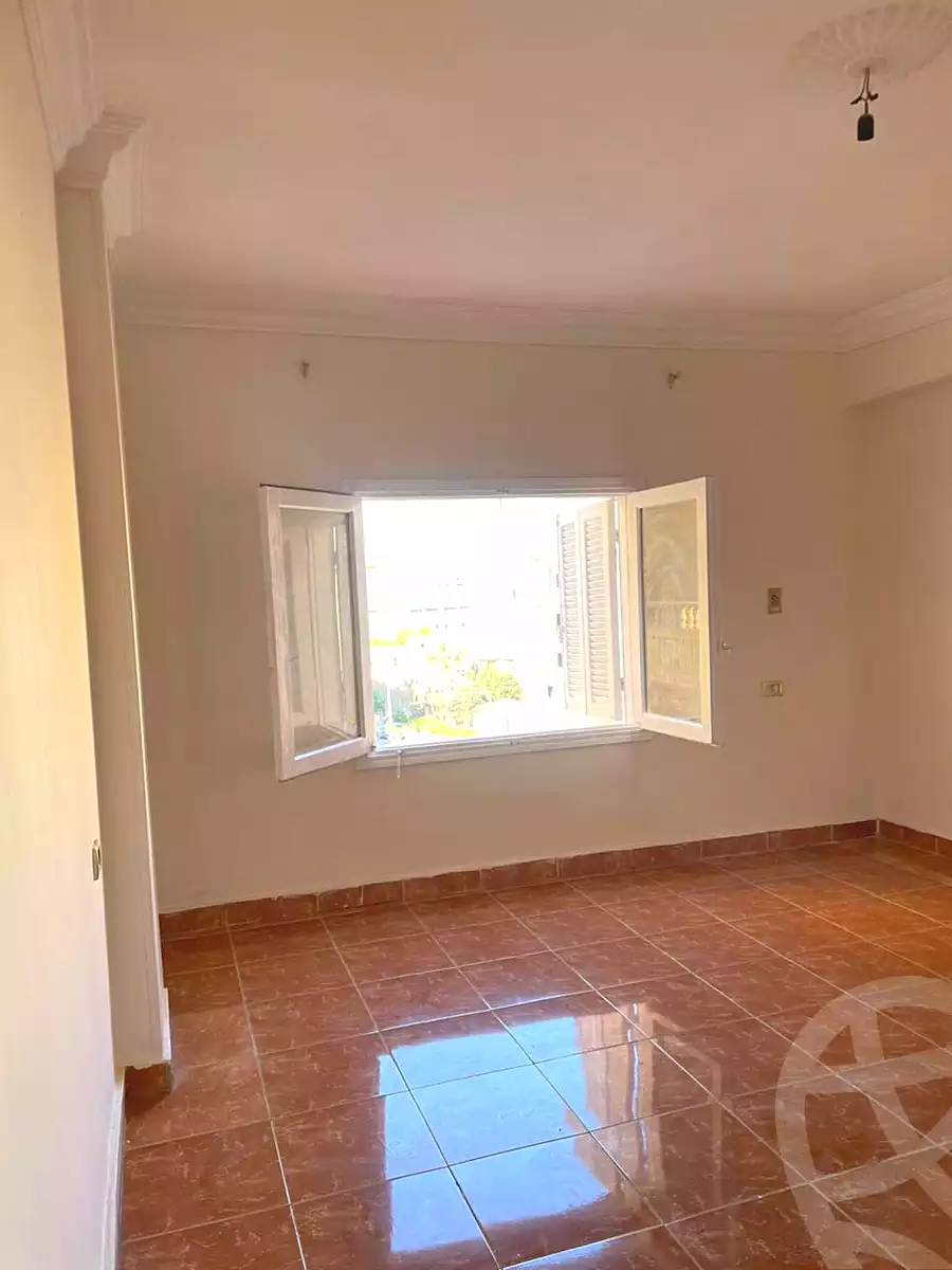 https://aqarmap.com.eg/en/listing/7154436-for-rent-cairo-6th-of-october-el-ahyaa-neighborhood-5th-street-2