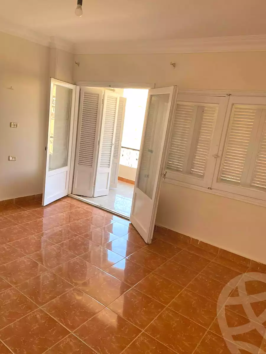 https://aqarmap.com.eg/en/listing/7154436-for-rent-cairo-6th-of-october-el-ahyaa-neighborhood-5th-street-2