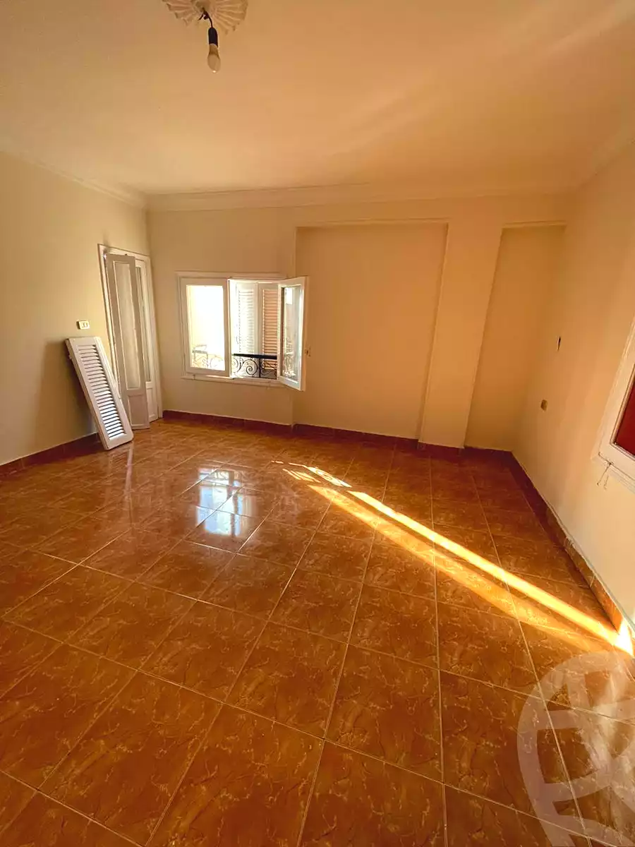https://aqarmap.com.eg/en/listing/7154436-for-rent-cairo-6th-of-october-el-ahyaa-neighborhood-5th-street-2