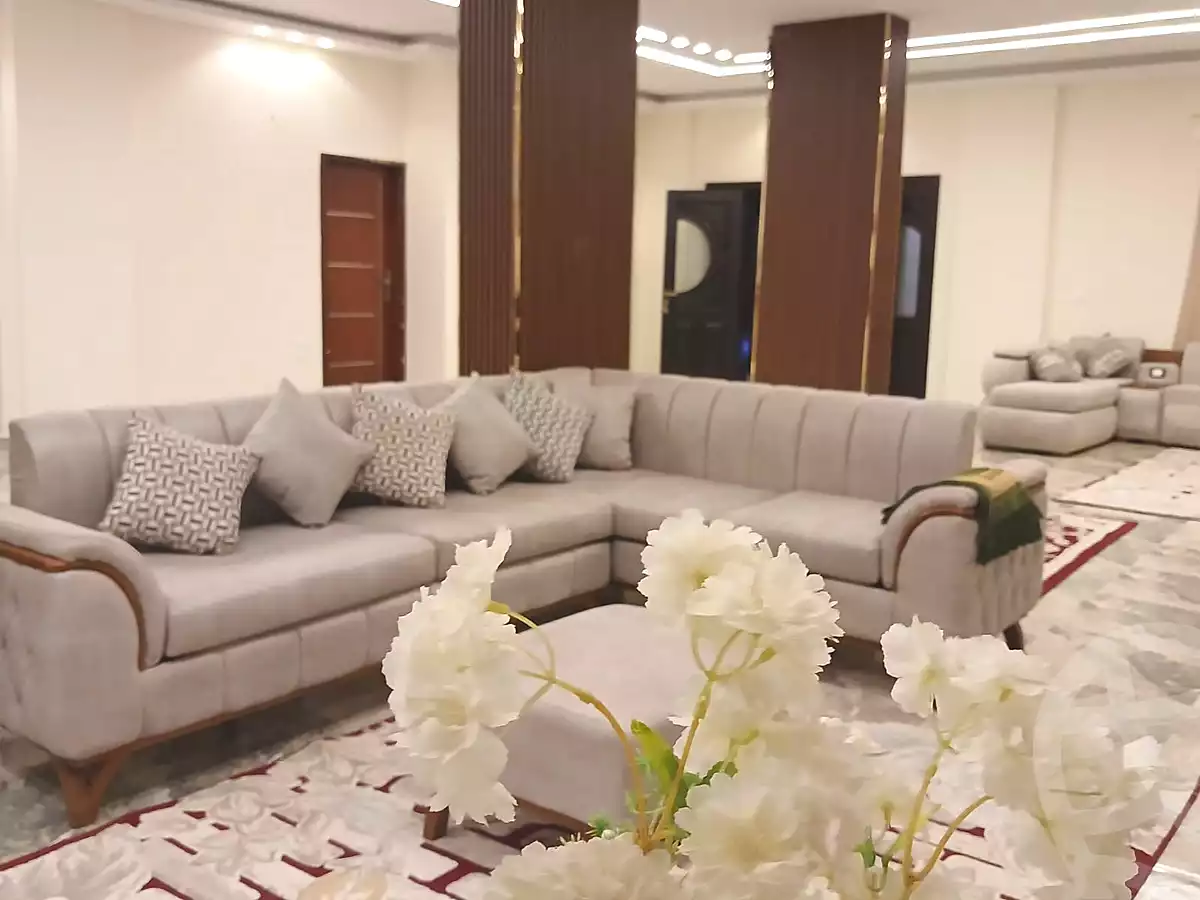 https://aqarmap.com.eg/ar/listing/7154513-for-rent-cairo-el-sheikh-zayed-city-lshykh-zyd-ljdyd-el-reef-el-oroby