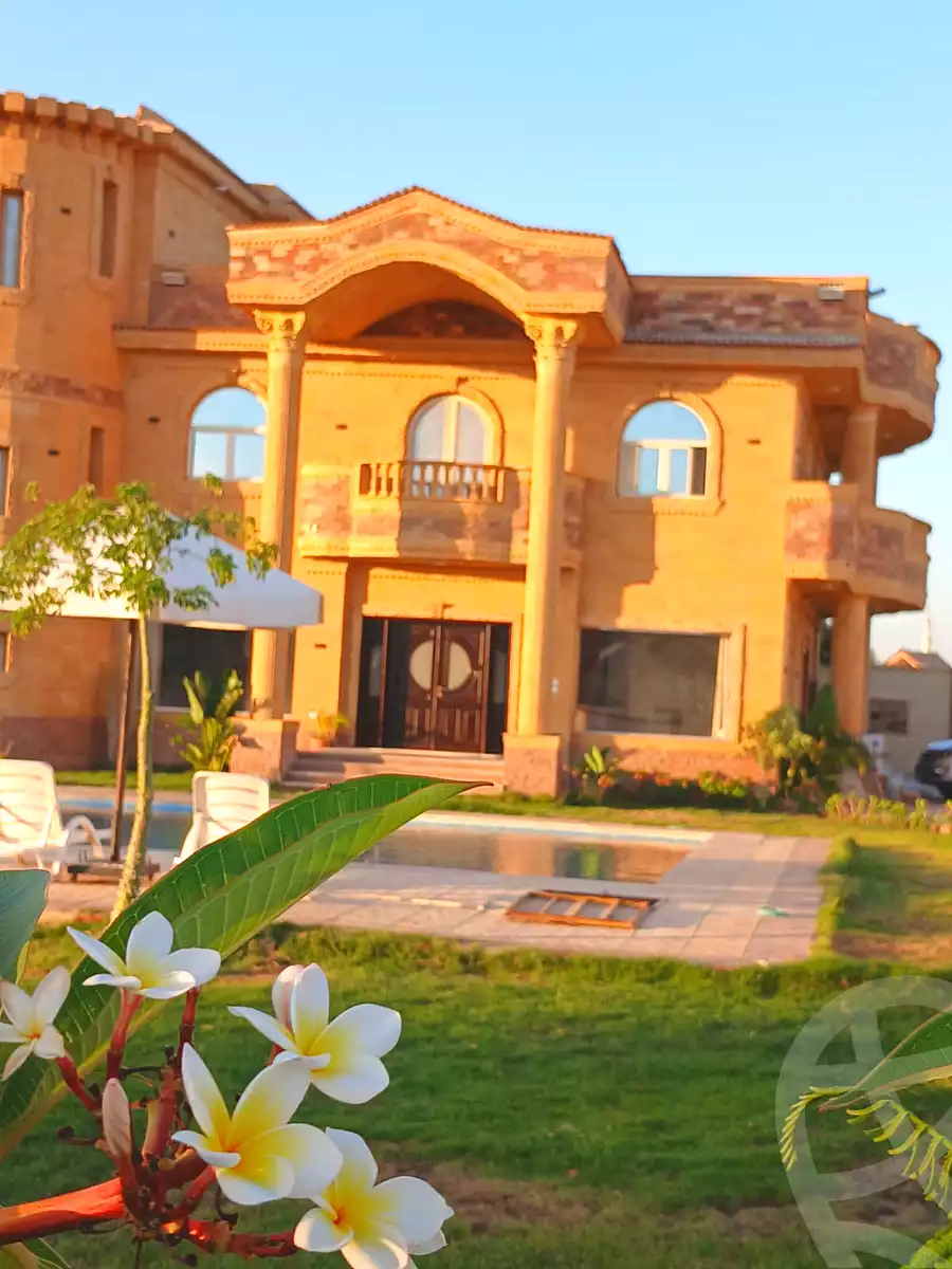 https://aqarmap.com.eg/ar/listing/7154513-for-rent-cairo-el-sheikh-zayed-city-lshykh-zyd-ljdyd-el-reef-el-oroby