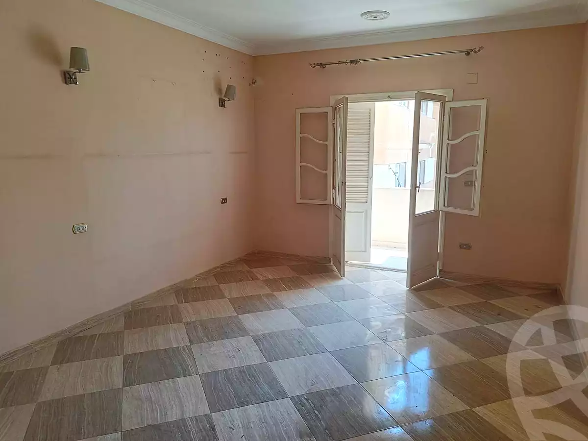 https://aqarmap.com.eg/ar/listing/7154763-for-rent-cairo-6th-of-october-el-ahyaa-neighborhood-3rd-al-hay-al-thalith-st
