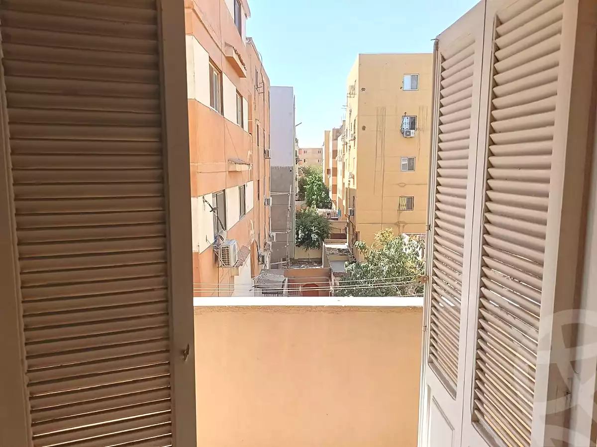 https://aqarmap.com.eg/ar/listing/7154763-for-rent-cairo-6th-of-october-el-ahyaa-neighborhood-3rd-al-hay-al-thalith-st