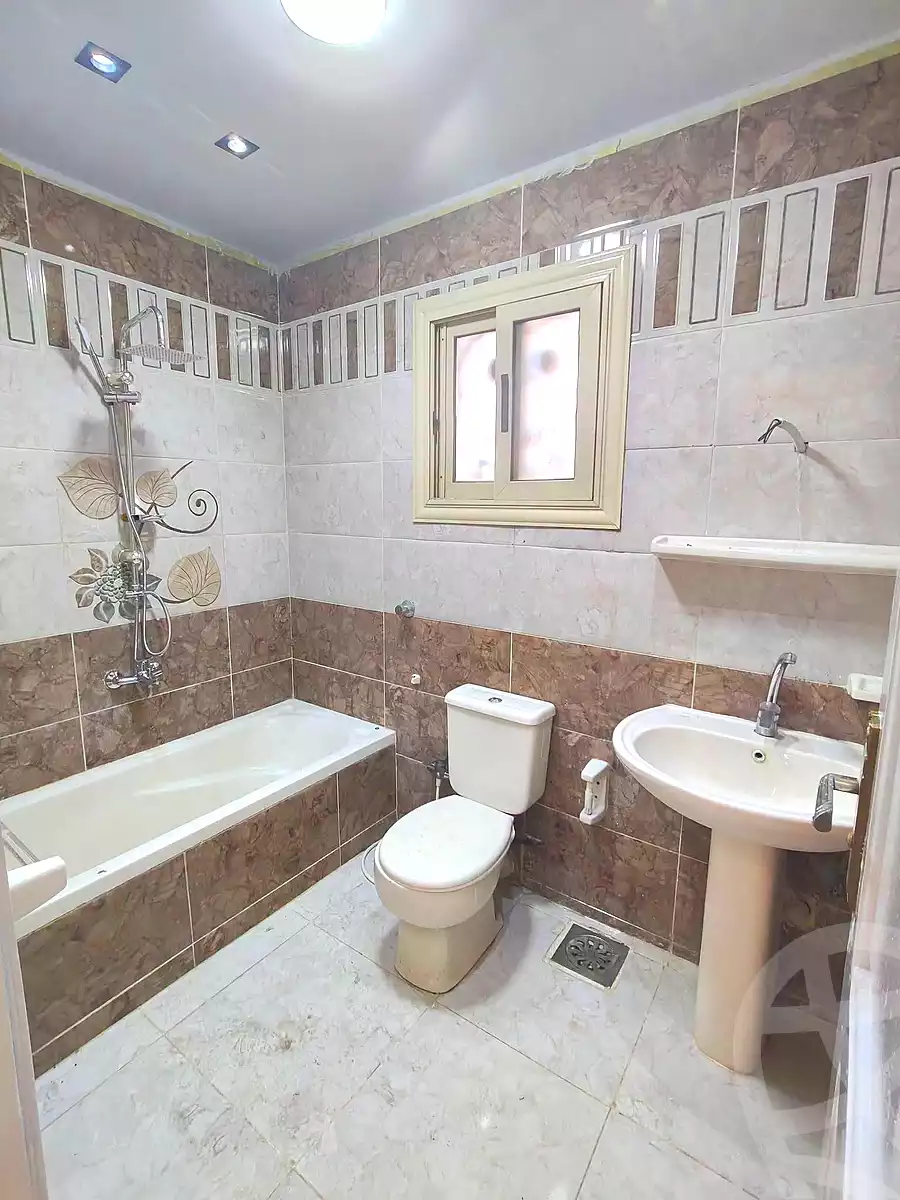 https://aqarmap.com.eg/ar/listing/7155033-for-sale-alexandria-sydy-bshr-sydy-bshr-bhry-shr-khld-bn-lwlyd